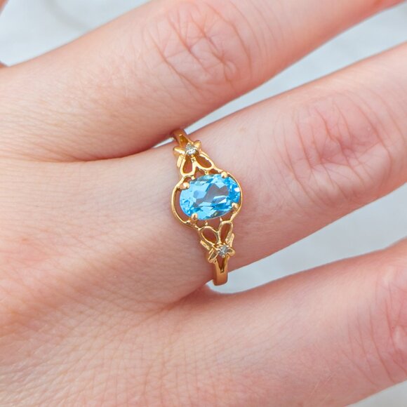 14k Gold Oval Blue Topaz Ring with Diamond Accents - Picture 3 of 3